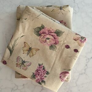 Flowers, Butterflies, Dragonflies, and Ladybugs Oval Tablecloth